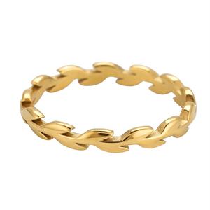 Anillo de Hoja de Olivo Minimalista Clásico de la Paz y la Eternidad Chapado en Oro de 18k de Latón Gemnel para Mujer - Product Image 1
