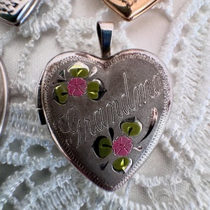 Collier pendentif boîte <span class=keywords><strong>photo</strong></span> multi-formes rétro Zooying pour femme, en acier inoxydable gravé cœur, cadeau tendance, bijoux de mode - Product Image 1