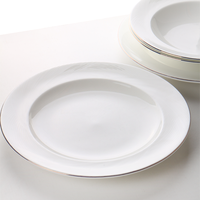 Nouvelle conception de vaisselle de restaurant, porcelaine fine blanche, service de table en porcelaine de 12 pièces pour restaurant