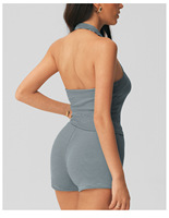 Ensemble 2 pièces court à séchage rapide, coupe ajustée, anti-transparence, style sportswear et loungewear, imprimé rayé, comprenant un crop top halter rembourré sans manches et un short