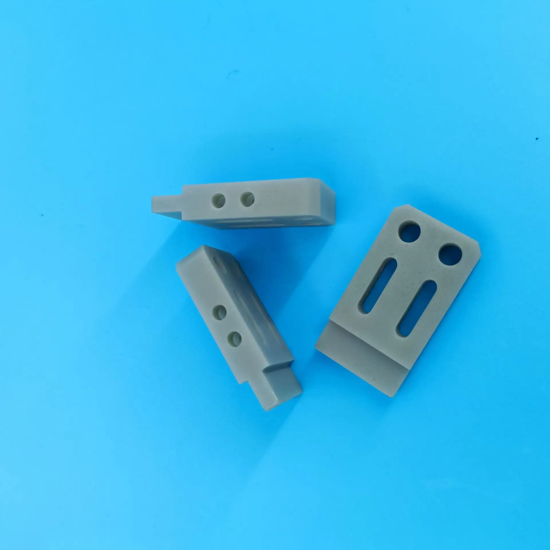 ALN Aluminum nitride custom heat sink pieces slice W180 for ceramic heat conduction