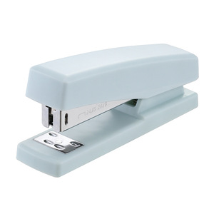 Agrafeuse Comix, capacité de 20 feuilles, B3113, usage bureau et étudiant, plastique rose - Product Image 2