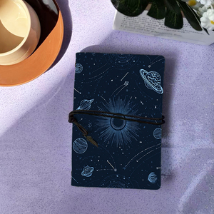 Carnet compact A6 fait à la main utile pour les étudiants en droit universitaire idéal pour la préparation de plaidoirie et les dossiers avec Sun Planets s - Product Image 1