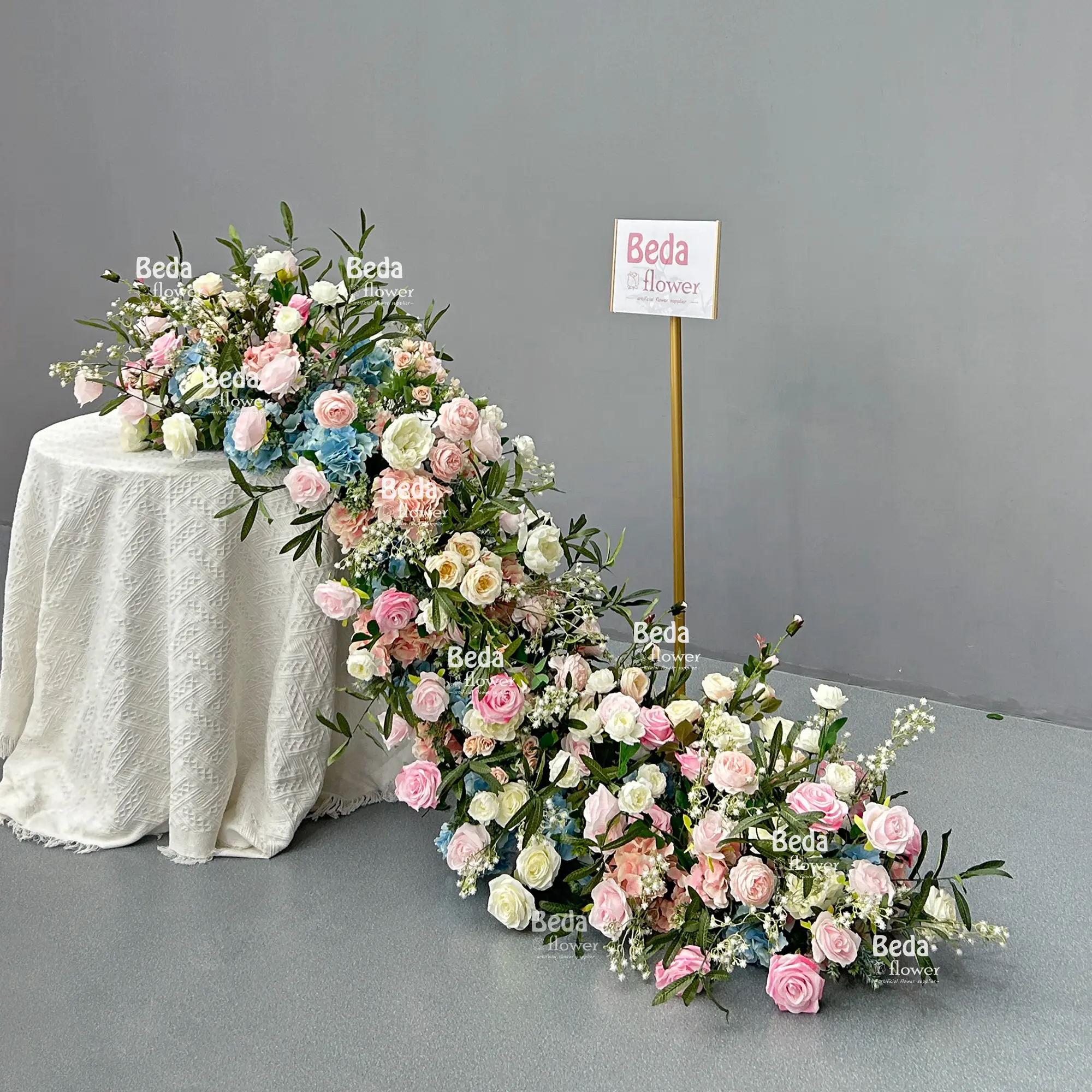 Beda grosir latar belakang lengkungan bunga merah muda dan putih kain untuk pernikahan atau pesta & Acara lainnya taplak bunga dekorasi