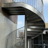 Escalier en colimaçon de luxe Escalier en arc Escalier intérieur extérieur en acier Marches d'escalier en colimaçon en métal avec marche en bois