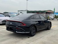 Mobil Bekas Wuling Xingguang PHEV 1.5L Sedan 2024 LHD Automatic FWD 5-Kursi Euro VI Jarak Tempuh Rendah Bebas Kecelakaan Grosir Ekspor