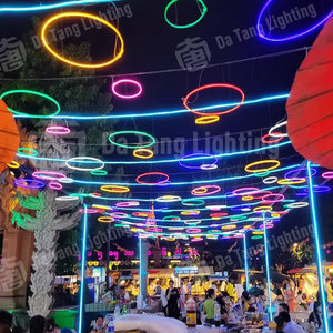 ไฟวงแหวนตกแต่งภายใน/ภายนอกอาคาร สำหรับแขวนบนต้นไม้ เพื่อการแสดงแสงสีกลางคืนที่สวยงาม พร้อมโครงสร้าง LED กันน้ำระดับ IP65 - Product Image 1