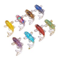 Vente en gros d'objets artisanaux en cristal : copeaux de cristal naturel, poisson Koi en résine, ornement en cuivre, animal porte-bonheur, pour la guérison Reiki, décoration intérieure et mariage