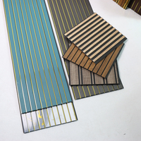 Panel de PVC Acanalado con Reverso Negro, Panel de Techo y Pared de PVC al por Mayor, Diseño de Madera y Diseño de Mármol para Decoración de Interiores