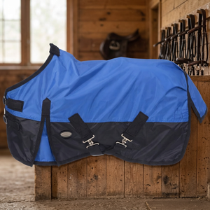 Qualité Fiable Nouvelle Couverture de Cheval en Polaire Imperméable pour l'Hiver, Modèle Contour, pour Dressage, avec Logo Personnalisé, en Nylon, Toutes Saisons - Product Image 1