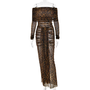 Ensemble deux pièces imprimé léopard, épaules dénudées, manches longues, robe de soirée transparente, dos nu, à la mode, sexy, tendance pour femmes - Product Image 5