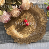 Assiettes de présentation de mariage en plastique de 13 pouces avec rebord rond à volants pour la décoration de la fête du dîner