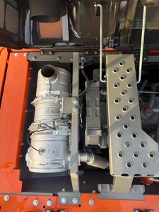 Excavadora Hitachi Zaxis 210 de 20 Toneladas con Cucharón de Excavación, Máquina Usada para Movimiento de Tierras - Product Image 3