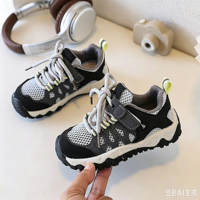 Baskets respirantes en maille pour enfants, logo personnalisé OEM ODM, fermeture Velcro réglable, embout anti-collision, semelle robuste antidérapante, pour tout-petits, extérieur