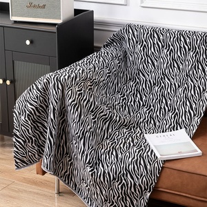 <span class=keywords><strong>Tissu</strong></span> Brocart Abstrait Haut de Gamme 100% Polyester Tissé Lourd Résistant à l'Abrasion Style <span class=keywords><strong>Peinture</strong></span> à l'Huile Jardin de Monet - Product Image 5