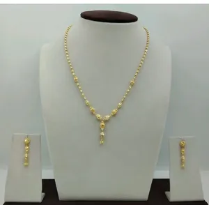 Ensemble de collier classique en or jaune avec boucles d'oreilles pendantes assorties, travail de perles complexe, collection de bijoux de mariée - Product Image 1