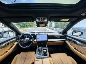 GAC Trumpchi E8 PHEV 2023 Van, autonomia 143 km, versione Touring Max, cambio automatico, 7 posti, esterno bianco, interno marrone, <span class=keywords><strong>23</strong></span>.000 km di chilometraggio. - Product Image 3