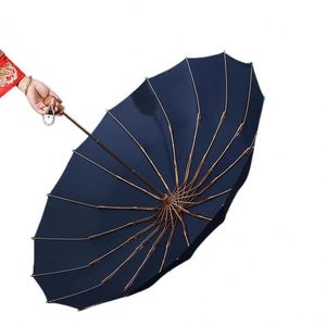 Parapluie de luxe robuste à 16 baleines avec poignée en bois vintage, résistant au vent, pliable en 3 sections, pour hommes et femmes - Product Image 2