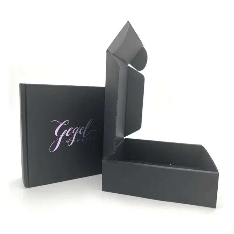 Özel siyah oluklu posta kutusu. Giysi nakliye kutuları için pembe Kraft kağıt özel logo
