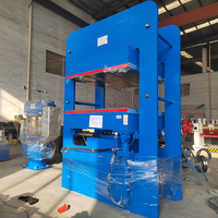 Machine de vulcanisation de semelle de chaussure de football en caoutchouc