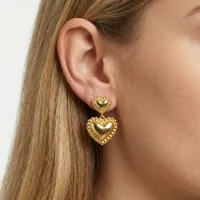 Nouvelle Arrivée Vente en Gros Boucles d'Oreilles Pendante Minimalistes en Laiton Plaqué Or en Forme de Cœur Tendance et Polyvalentes pour Femme