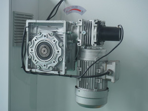 Machine de découpe hydraulique entièrement automatique E21S 6MM 3200MM pour tôles d'acier avec support de matériau avant - Product Image 2