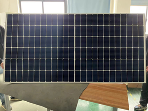 <span class=keywords><strong>Yingli</strong></span>-Panel <span class=keywords><strong>solar</strong></span> de 3,0-645 W, monocristalino PERC, Media celda, 670 celdas, 132 PRO, 550-W - Product Image 5