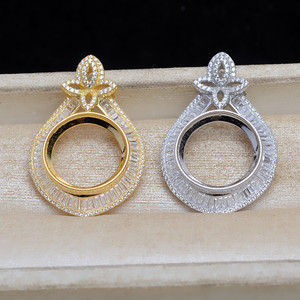 จี้เงินแท้ S925 รูปทรงสี่เหลี่ยมประดับเพชรซิคอนทรงบาแกตต์ ขนาด 16.3 มม. ถาดเปล่าสำหรับงาน DIY อุปกรณ์ประกอบเครื่องประดับ พร้อมบรรจุภัณฑ์แบบถุง - Product Image 1