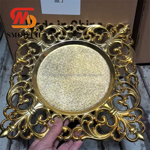 <span class=keywords><strong>Assiettes</strong></span> <span class=keywords><strong>de</strong></span> présentation carrées en plastique PP lisses, durables, réutilisables, à motif ajouré, pour la décoration d'événements et <span class=keywords><strong>de</strong></span> fêtes - Product Image 1