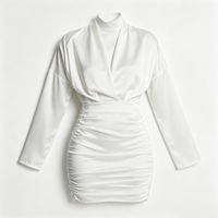 Vêtements pour femmes sur mesure OEM, nouvelle collection automne, robe moulante à col haut et manches longues, robe courte blanche décontractée pour soirée et club.