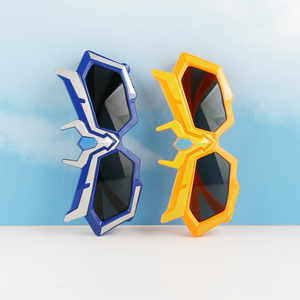 Occhiali da Sole Estivi per Ragazzi, Protezione UV con Design Cartoon Alla Moda, Modello CS 3356 - Product Image 4