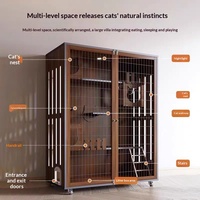 Vente en gros et sur mesure : Villa moderne en bois pour chat - Cage d'intérieur multi-étages avec porte en treillis métallique ventilé, roues et zones de jeu