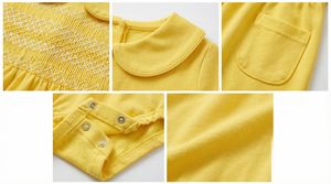 Combinaison bébé classique à col Peter Pan jaune avec smocks - Combinaison une pièce à manches longues de style vintage - Product Image 2