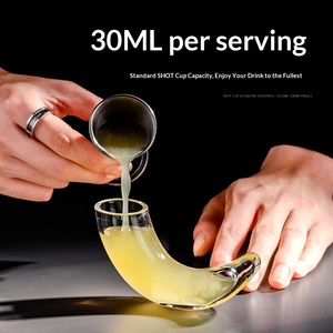Ensemble de verres à shot créatifs classiques en forme de corne de taureau Viking, verre à <span class=keywords><strong>tequila</strong></span>, verre à cocktail, gobelet de 30 ml avec support en bois - Product Image 2