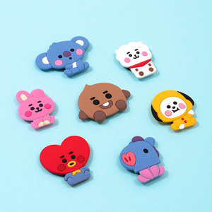 Soporte Plegable para Celular con Diseño de Personaje de K-pop, Souvenir, Figura de Dibujos Animados, Soporte de Goma Suave para Teléfono Móvil - Product Image 3