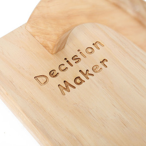 Nouveau design en bois magnétique décideur pendule jeu <span class=keywords><strong>de</strong></span> table pendule en bois unique <span class=keywords><strong>idée</strong></span> cadeau <span class=keywords><strong>pour</strong></span> Noël Thanksgiving - Product Image 4