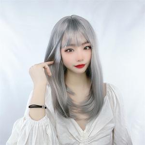 วิกผมสไตล์ Qiula จากโรงงานโดยตรง ผมสีเทาความยาวปานกลาง พร้อมหน้าม้า สำหรับ<span class=keywords><strong>คอส</strong></span>เพลย์ฮาโลวีน เหมือนจริงมาก - Product Image 1