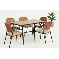 Chaise de salle à manger d'extérieur style nordique avec cadre en métal noir et dossier en rotin PE, avec coussin, pour patio et hôtel