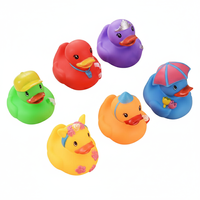 Jouets de bain personnalisés en forme de canard en caoutchouc PVC imprimés en masse incorporant des motifs