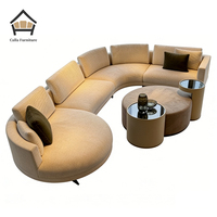 Italienisches luxuriöses, minimalistisches, halbrundes, bogenförmiges, modernes, minimalistisches Design-Sofa für das Wohnzimmer