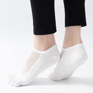 Men's Professional Anti-Bacterial Anti-Slip Pilates Five-Finger Hiking Ankle <b>Socks</b> – Indoor Super Breathable Cotton Bamboo - Product Image 4