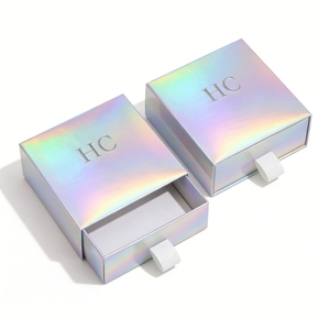 กล่องใส่แหวนแบบโฮโลแกรมสั่งทำพิเศษ บรรจุภัณฑ์เครื่องประดับสุดหรู พร้อมริบบิ้นดึง ปั๊มฟอยล์โลโก้ สำหรับแบรนด์เครื่องประดับ ขายส่ง - Product Image 1