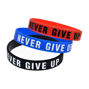 Pulsera de Silicona de Color, Brazalete de Goma con Logotipo Personalizado, Texto Personalizado, Campaña 'Nunca te Rindas', Pedido al por Mayor - Product Image 1