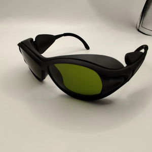 Lunettes de sécurité laser pour la myopie intérieure conçues en usine personnalisables Lunettes de protection des yeux - Product Image 1