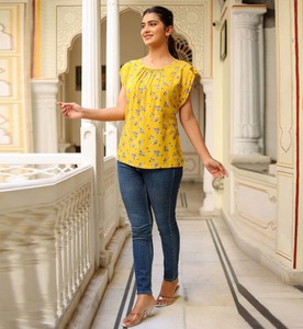 Vêtements décontractés en coton de haute qualité pour femmes, imprimés de fleurs, ensembles pour un usage quotidien, à porter avec des jeans et des pantalons. - Product Image 1