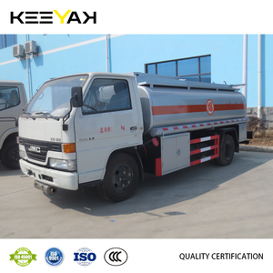 Precio de fábrica JMC 5000 litros camión cisterna de combustible <span class=keywords><strong>pequeño</strong></span> <span class=keywords><strong>Bowser</strong></span> para repostaje y transporte de aceite - Product Image 2