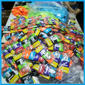 Biểu tượng tùy chỉnh <span class=keywords><strong>PVC</strong></span> du lịch la bàn tăng hành lý <span class=keywords><strong>tag</strong></span> thời trang ID <span class=keywords><strong>tag</strong></span> trong một loạt các màu sắc của hành lý lên máy bay vượt qua thẻ du lịch - Product Image 5