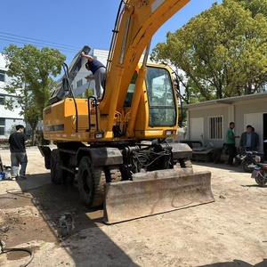 Excavatrice sur pneus Hyundai 210W-7 de 21 tonnes d'occasion avec moteur Cummins, boîte de vitesses et pompe - Bonnes affaires, stock d'occasion - Product Image 6