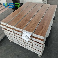 Fabricant de sols en vinyle SPC imperméables et colorés de 5 mm et 6 mm, sols en vinyle à clic
