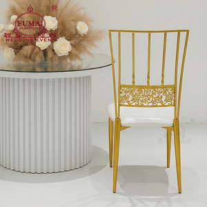 Chaise d'hôtel moderne en métal doré FUMAI FURNITURE avec coussin en mousse blanche, dossier à lattes, pieds coniques, mobilier commercial d'intérieur - Product Image 3